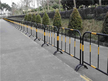 移（yí）動護欄（lán）